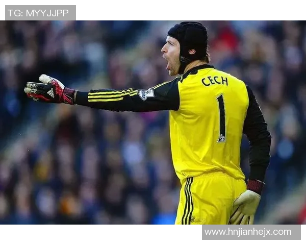 七八十年代足球传奇球星风采：回顾那个黄金时代的精彩瞬间与荣耀时刻