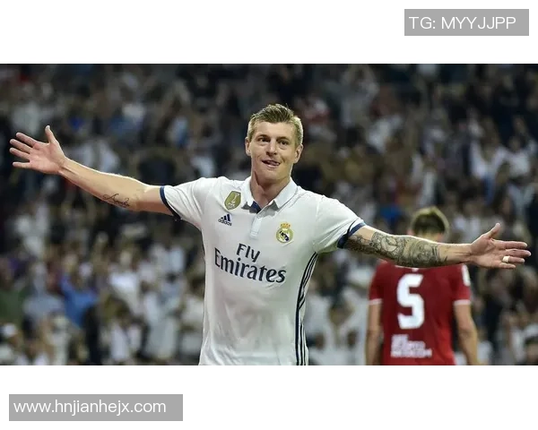 《重温经典球场荣耀，老球星带你重返足球巅峰》