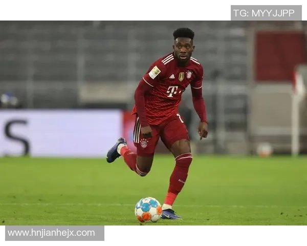 全球足球百大球星排行榜揭晓盘点足坛传奇人物的巅峰表现与成就